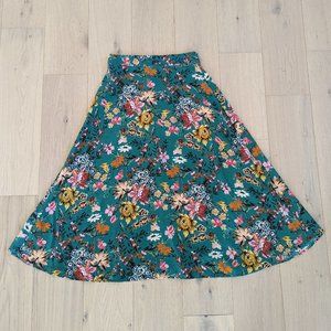 Amour Vert Blaze Washable Silk Skirt Medium - New without tags